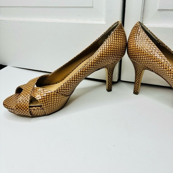 ARTURO CHIANG Alexis Snakeskin Leather Peep Toe Pumps Size 8.5 - Picture 8 of 11